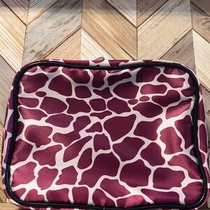 Giraffe Print Cosmetic Bag No tags - Like new